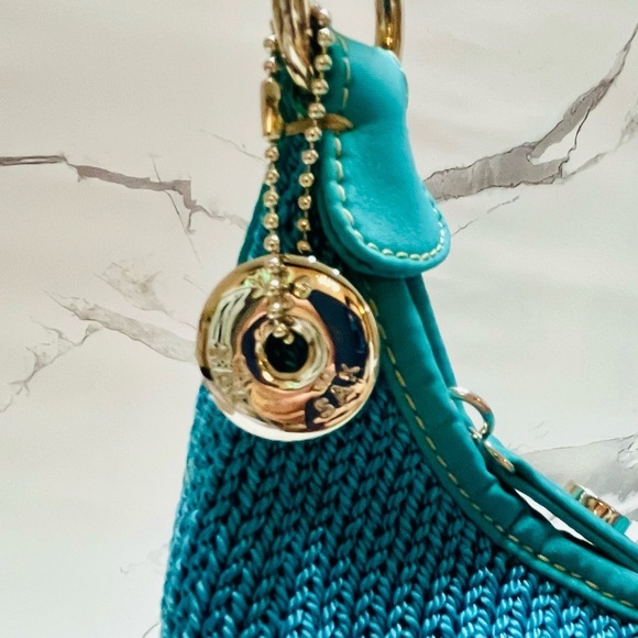 Saks Fifth Ave Teal Knit Hobo Bag Chic and Stylish - Picture 3 of 9